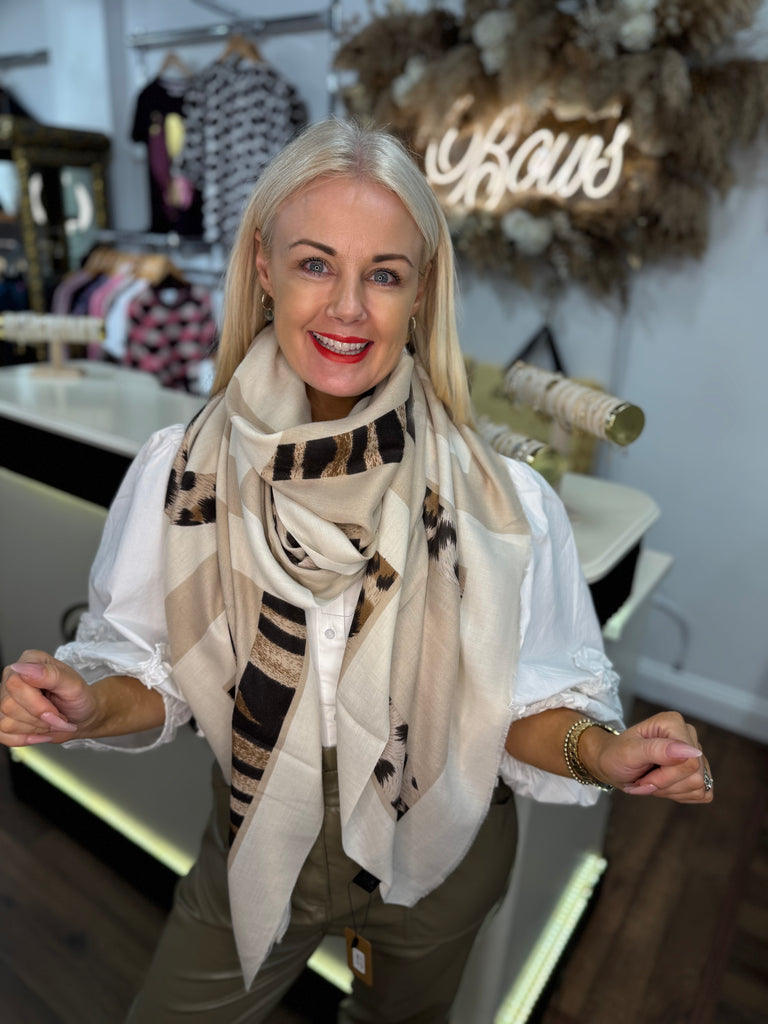 Luan Leopard Scarf (Beige)