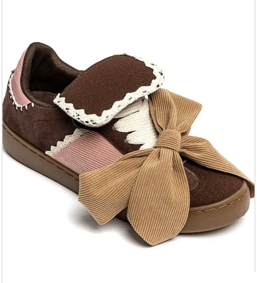 Scarlett bow trainers (brown )
