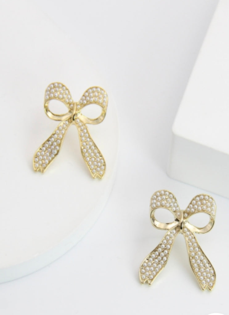 Bella Bow Stud Earring