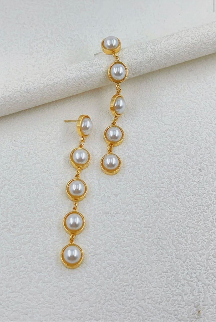 Ella Pearl Long Drop Earring