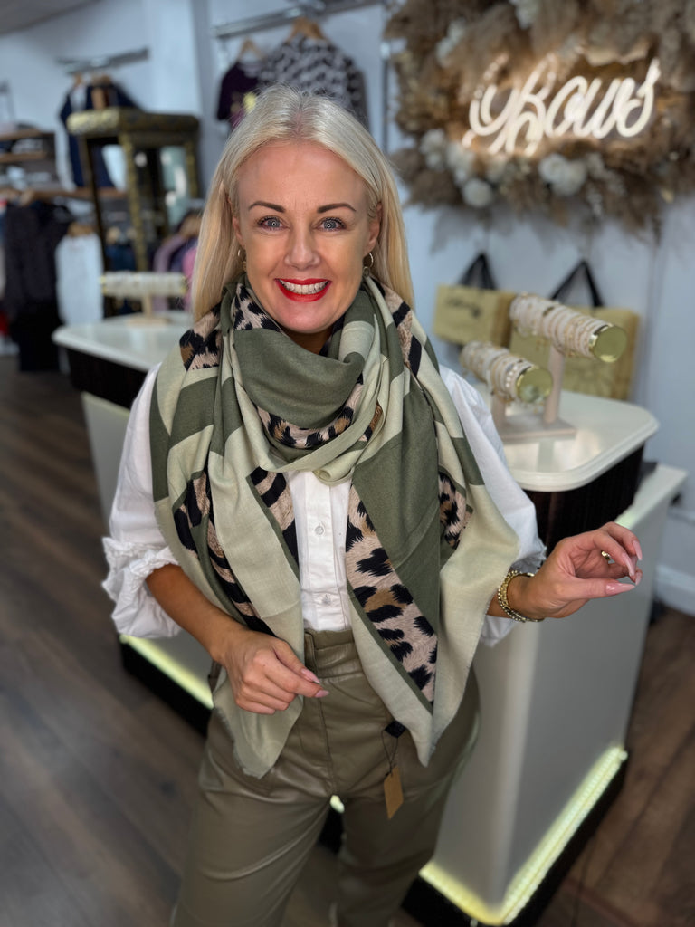 Luan leopard scarf (Khaki)