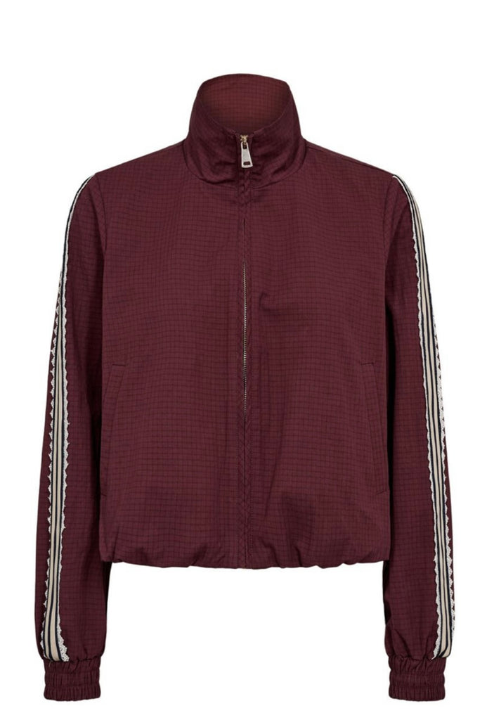Nutuja Bomber